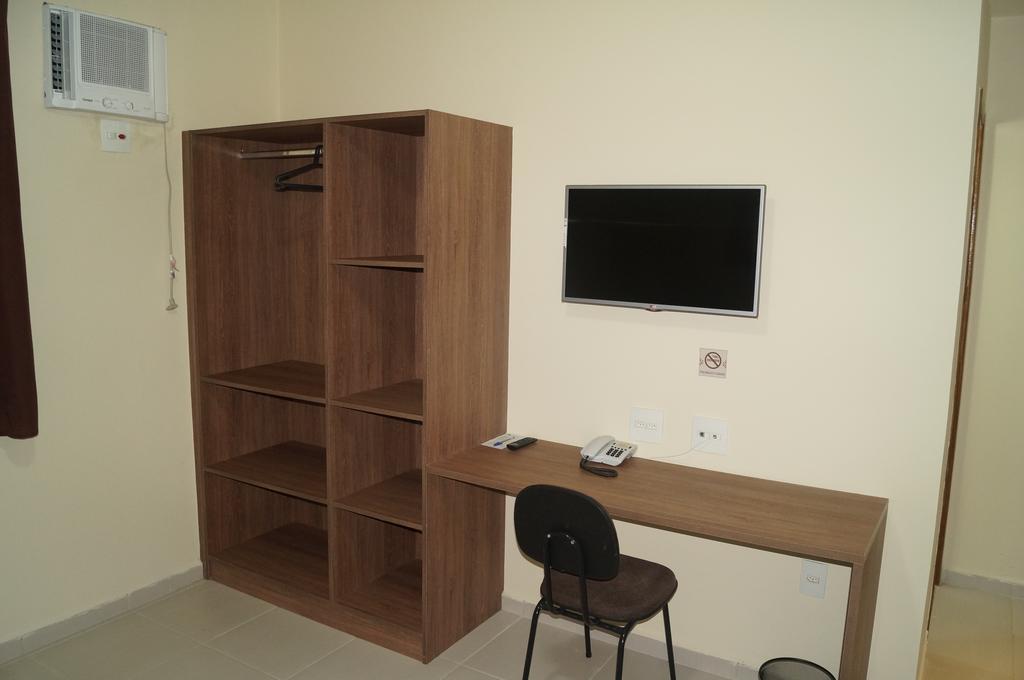 Hotel Mont Rey São Vicente Habitación foto